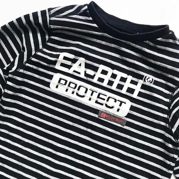 Okaidi protect earth long sleeve top EUC 6Y - Picture 2 of 2